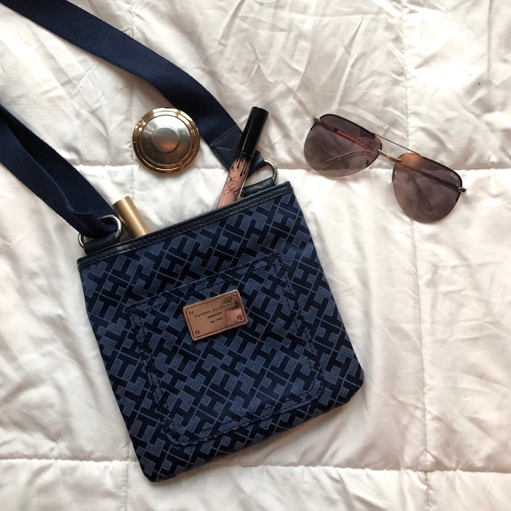 Tommy Hilfiger Over The Shoulder Bag